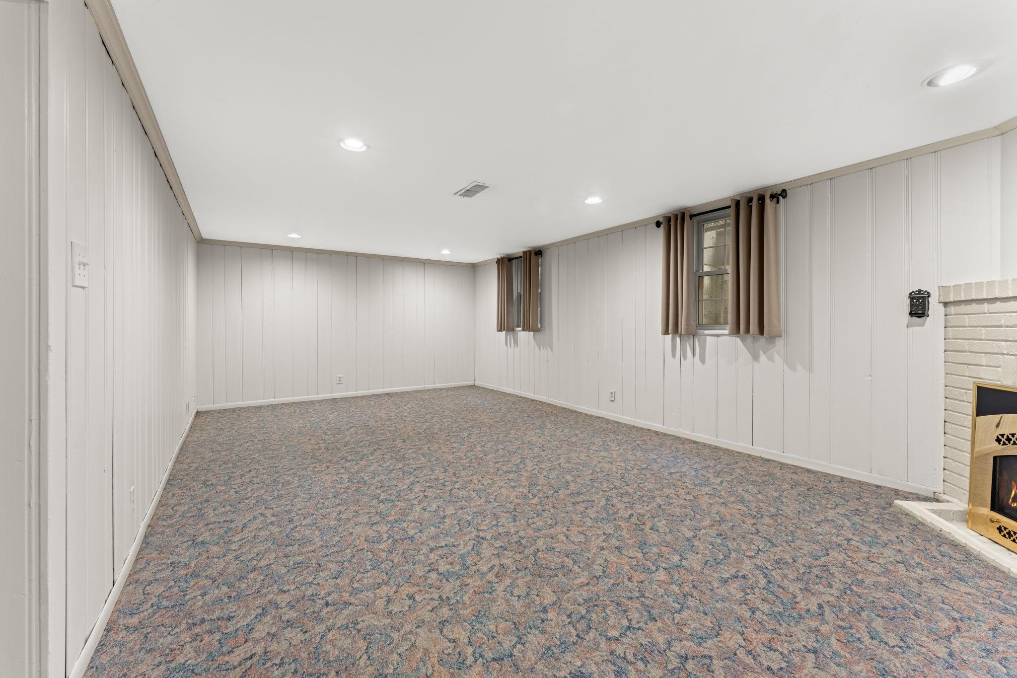3725 Glenhurst Avenue Property Photo 57