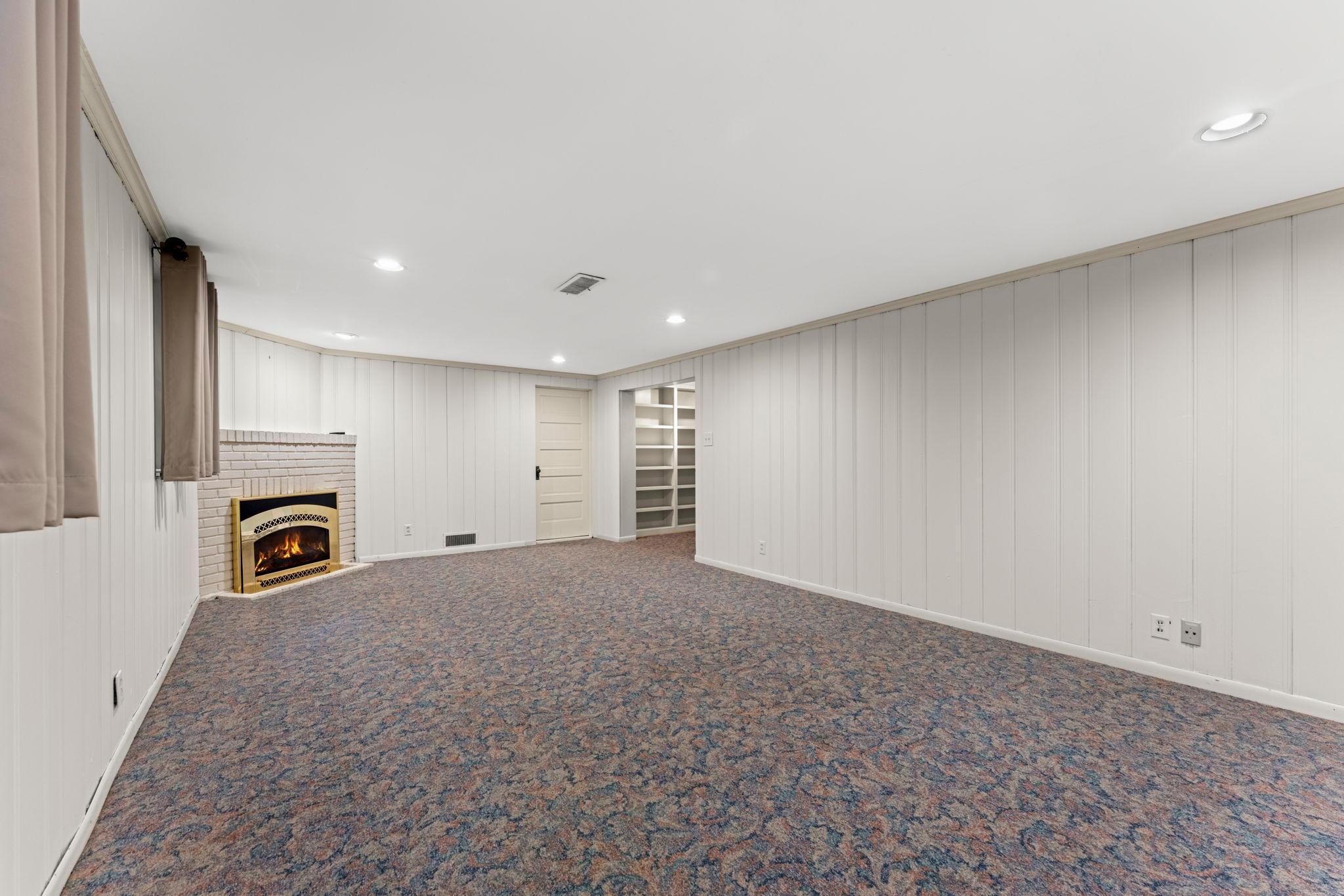 3725 Glenhurst Avenue Property Photo 58