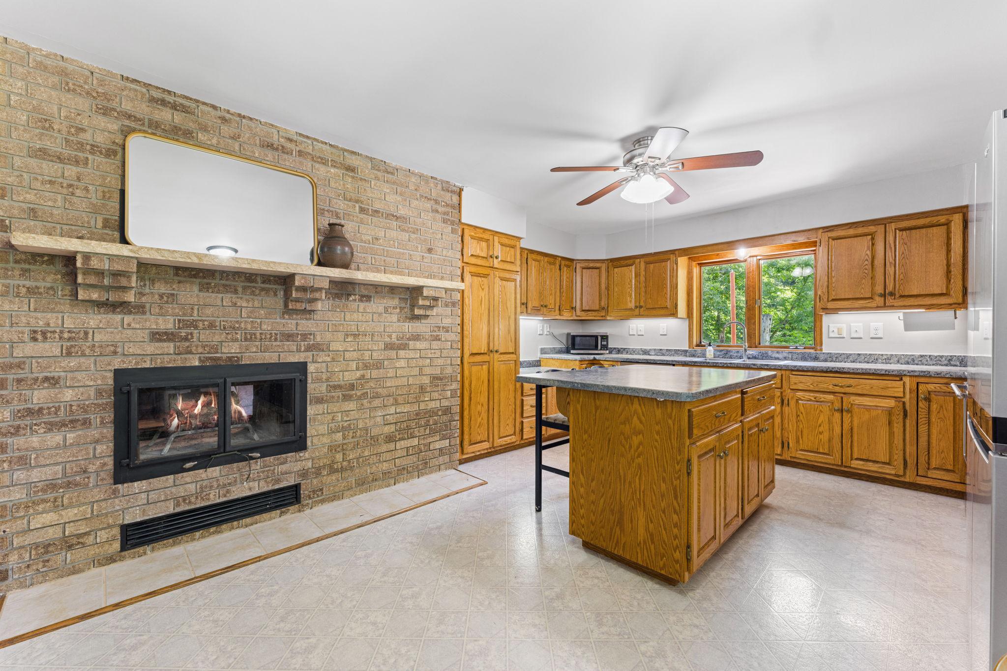 21060 Victory Lane Property Photo 6