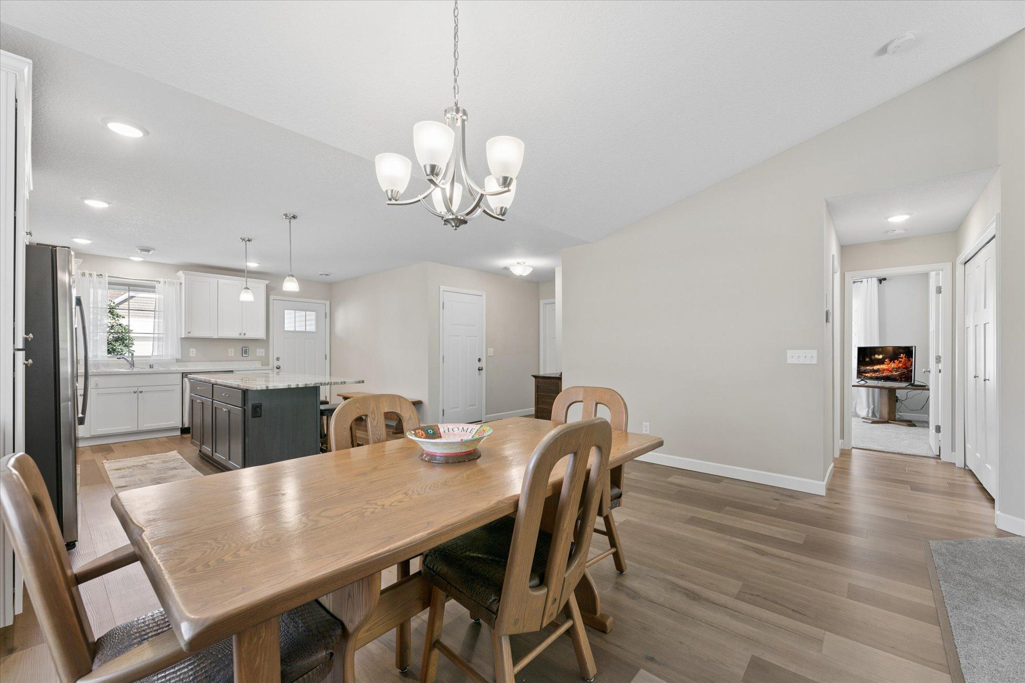 6049 Iris Lane Property Photo 25