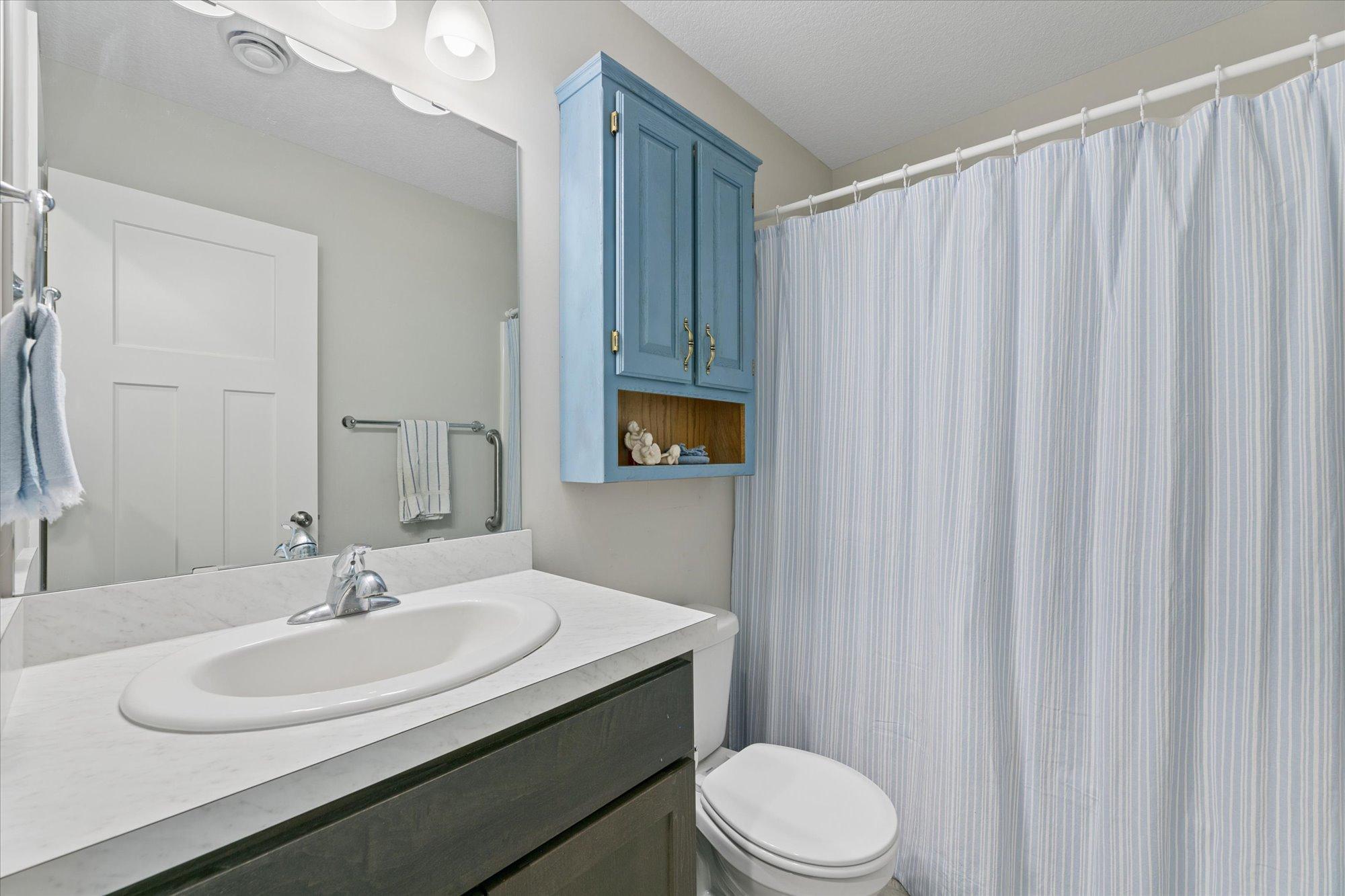6049 Iris Lane Property Photo 29