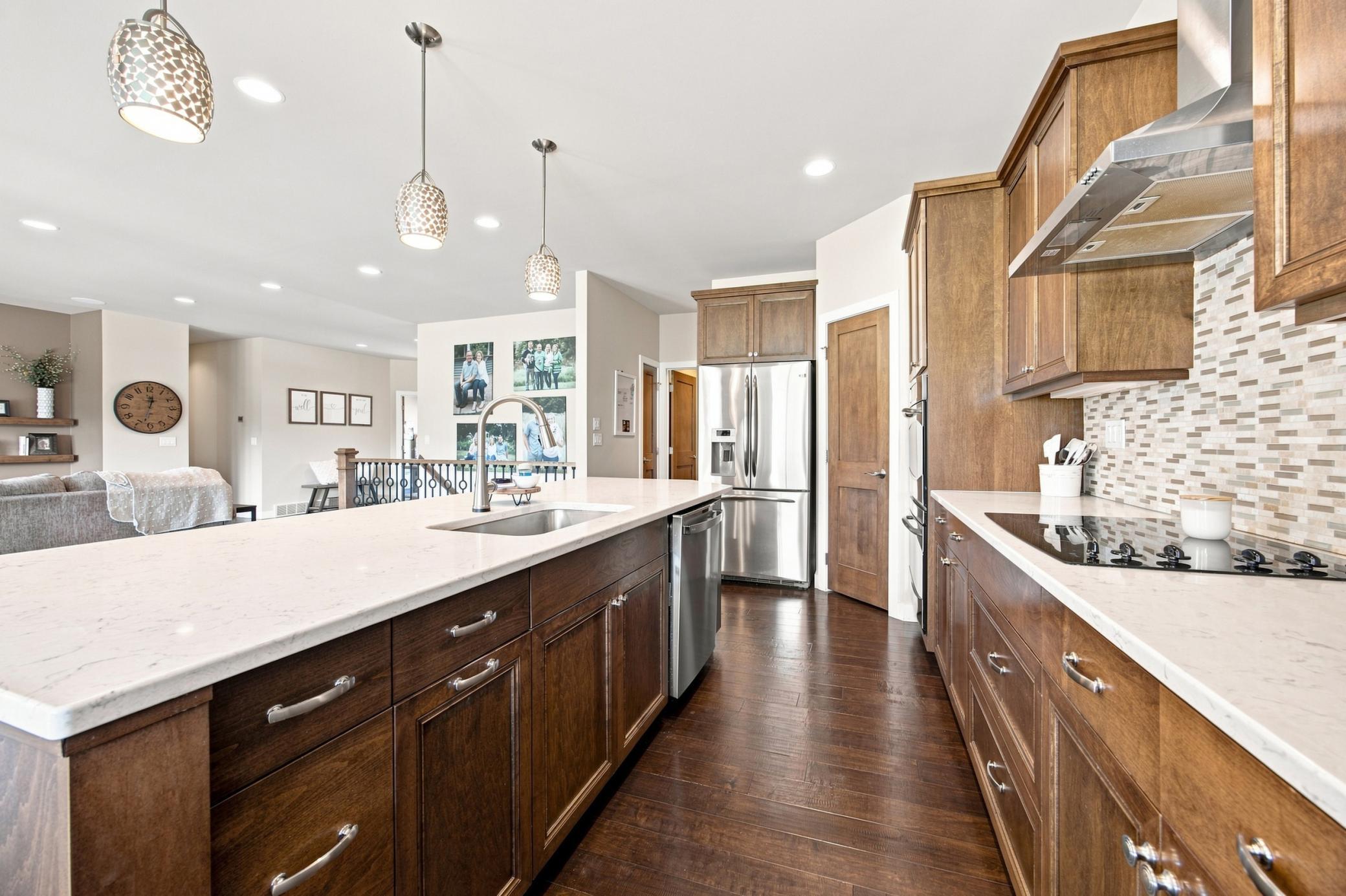 6101 Silverleaf Drive S Property Photo 12