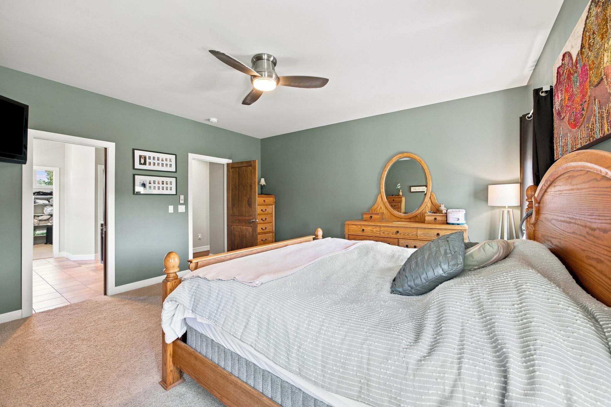 6101 Silverleaf Drive S Property Photo 17