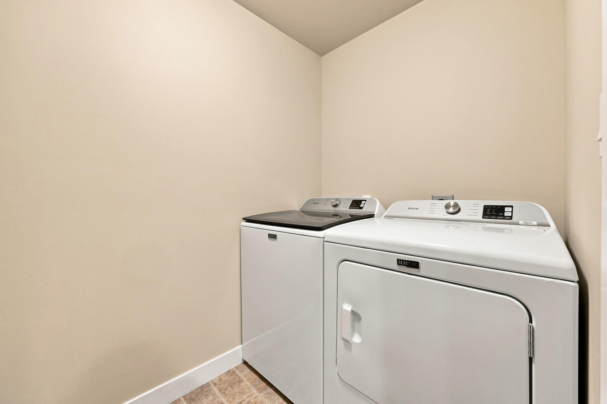 6101 Silverleaf Drive S Property Photo 41