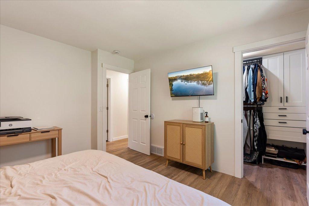 6141 Donald Street Property Photo 16