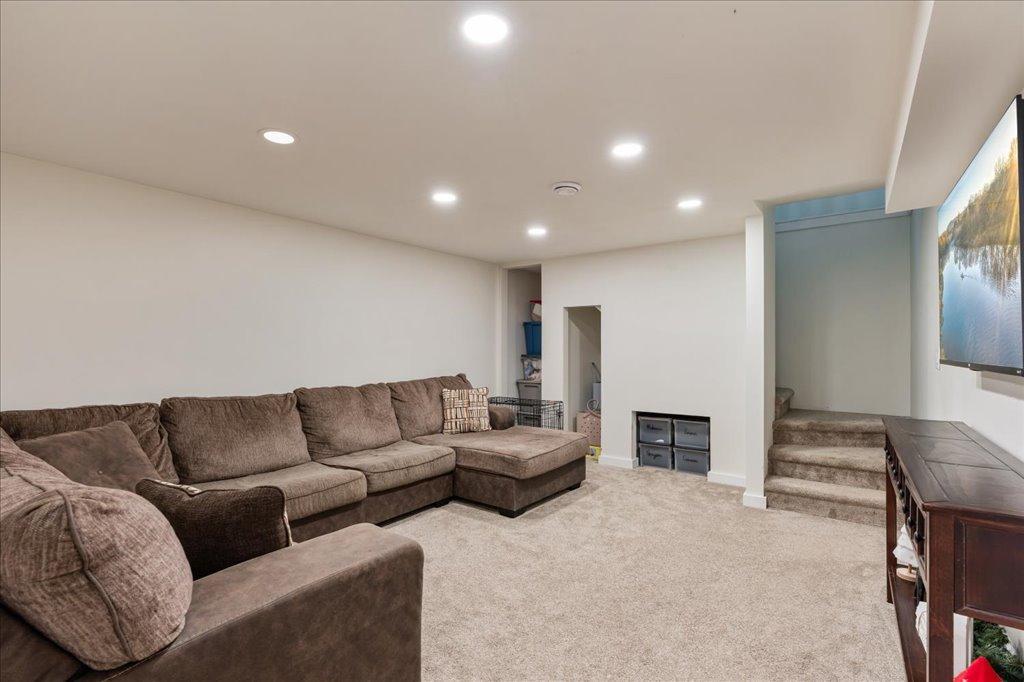 6141 Donald Street Property Photo 18