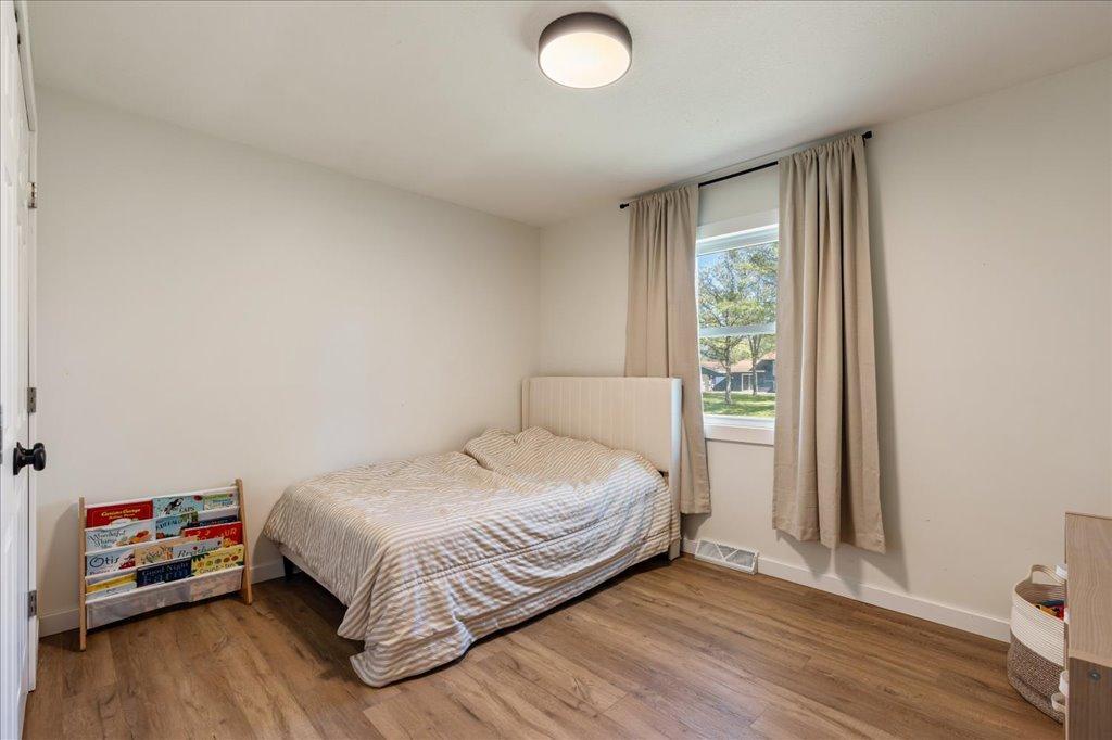 6141 Donald Street Property Photo 20
