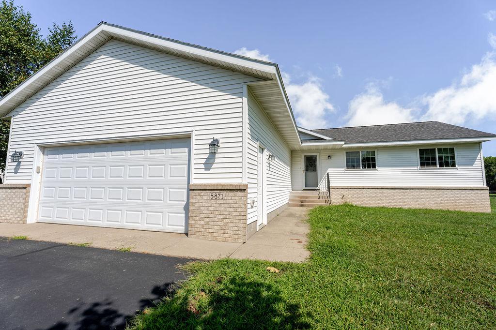 5871 Sandy Drive Property Photo 1