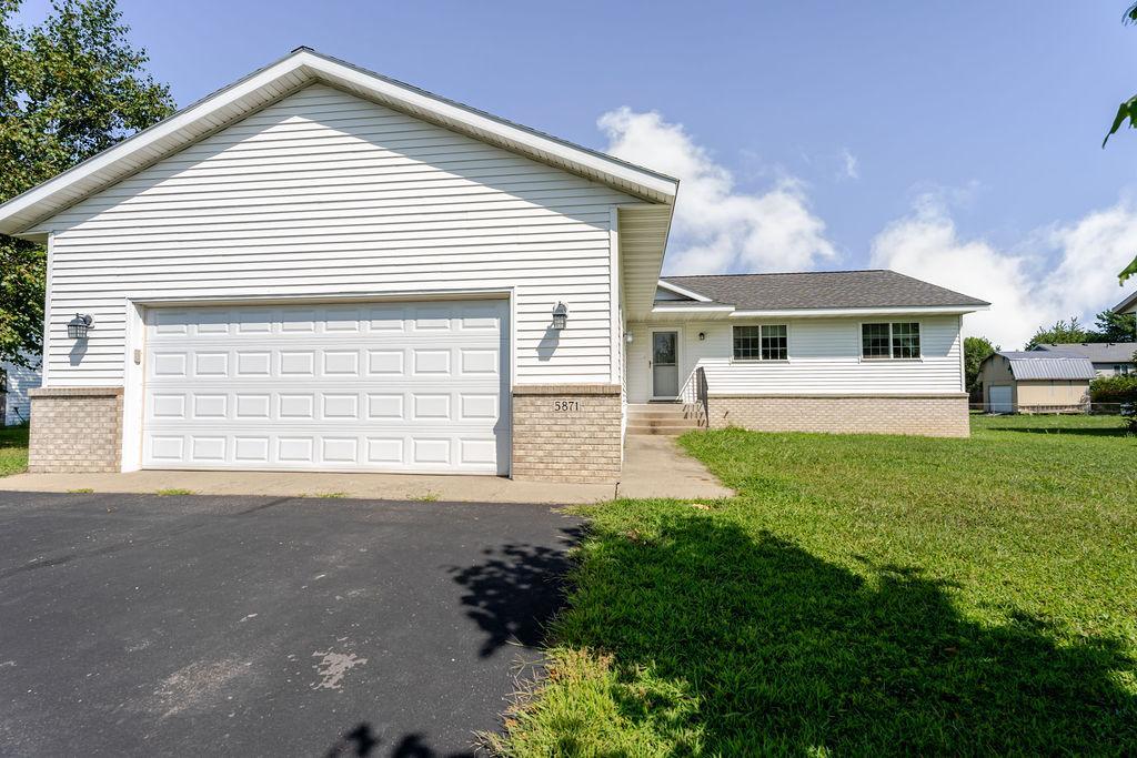 5871 Sandy Drive Property Photo 3