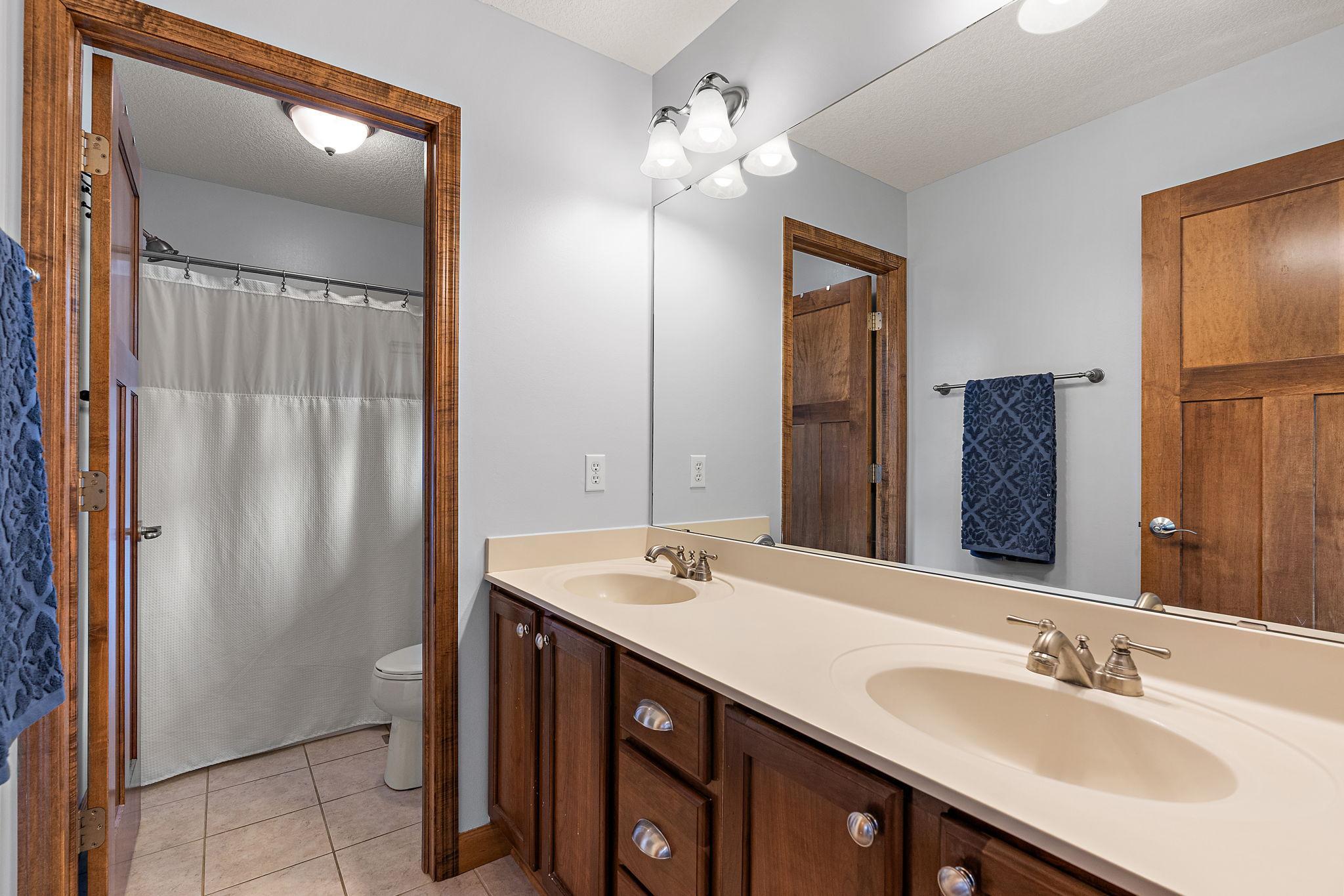 10742 Maple Boulevard Property Photo 26