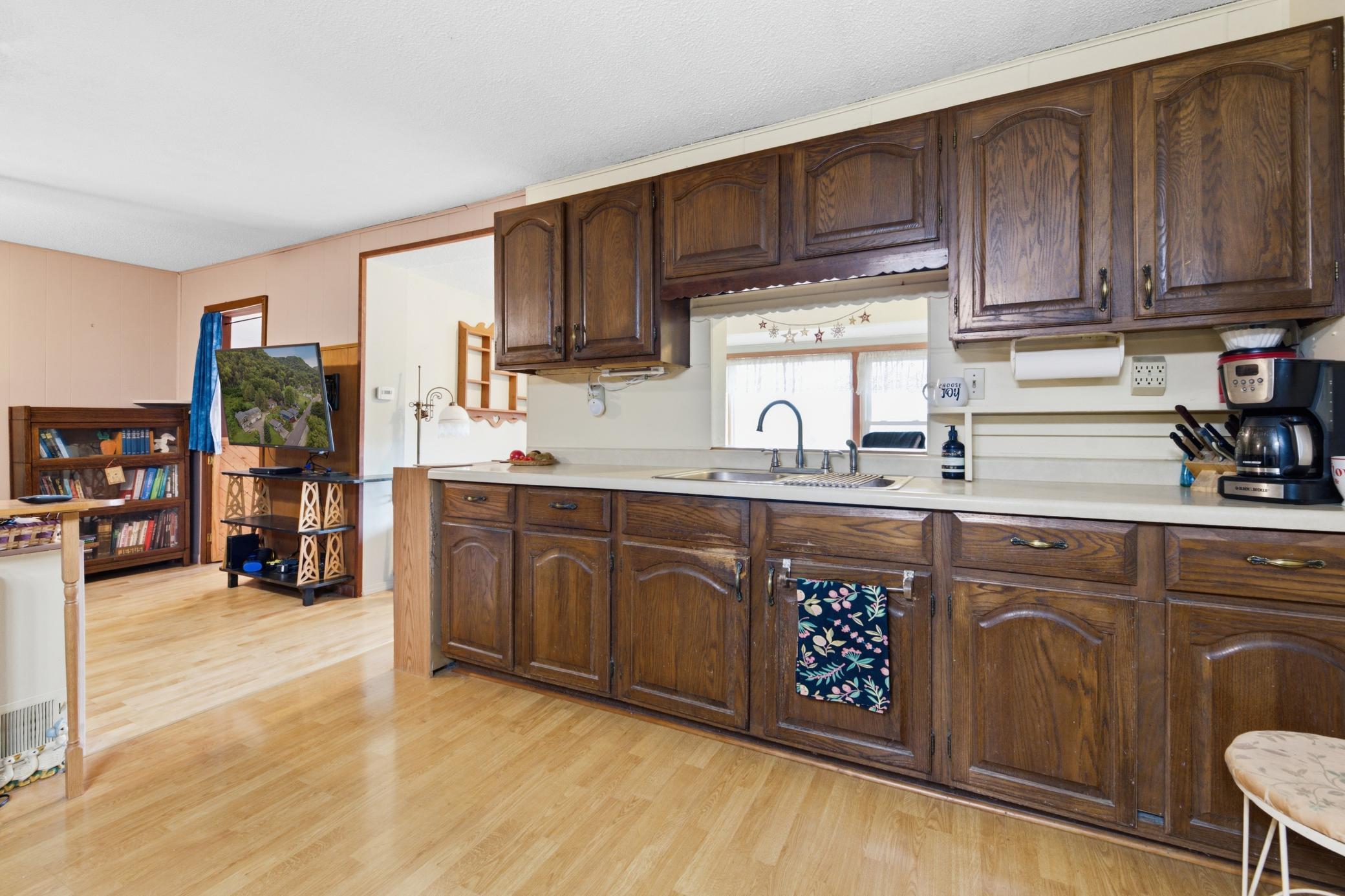149 E Lake Boulevard Property Photo 8