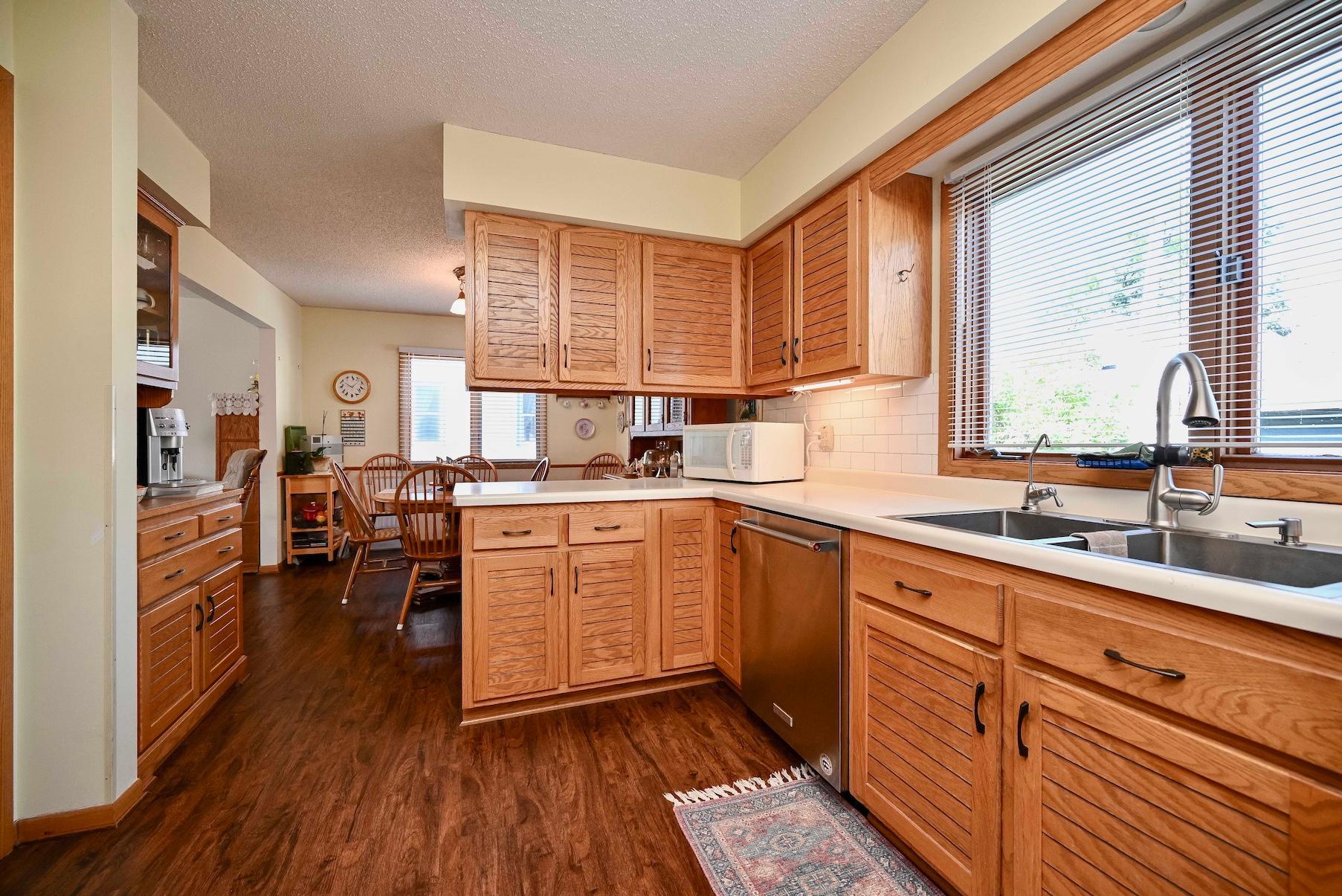 409 Olmstead Street Property Photo 7