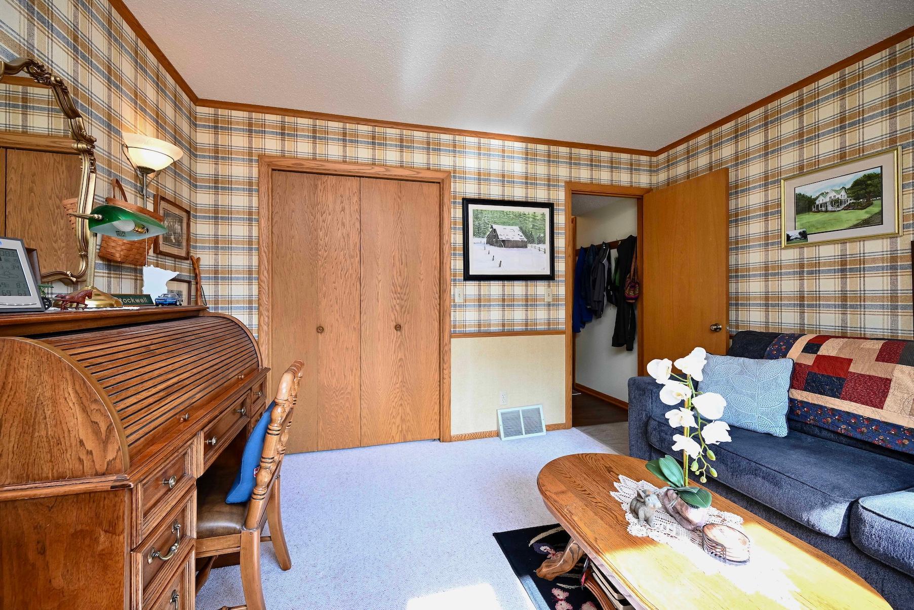409 Olmstead Street Property Photo 11