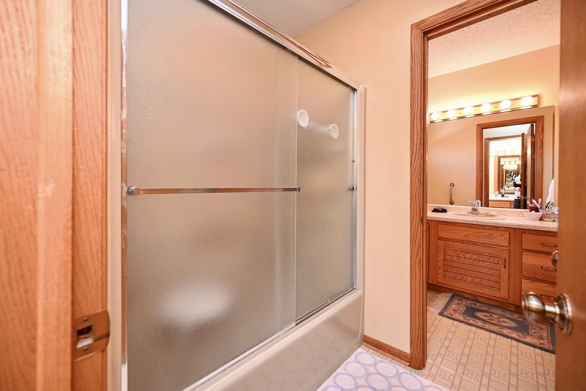 409 Olmstead Street Property Photo 20