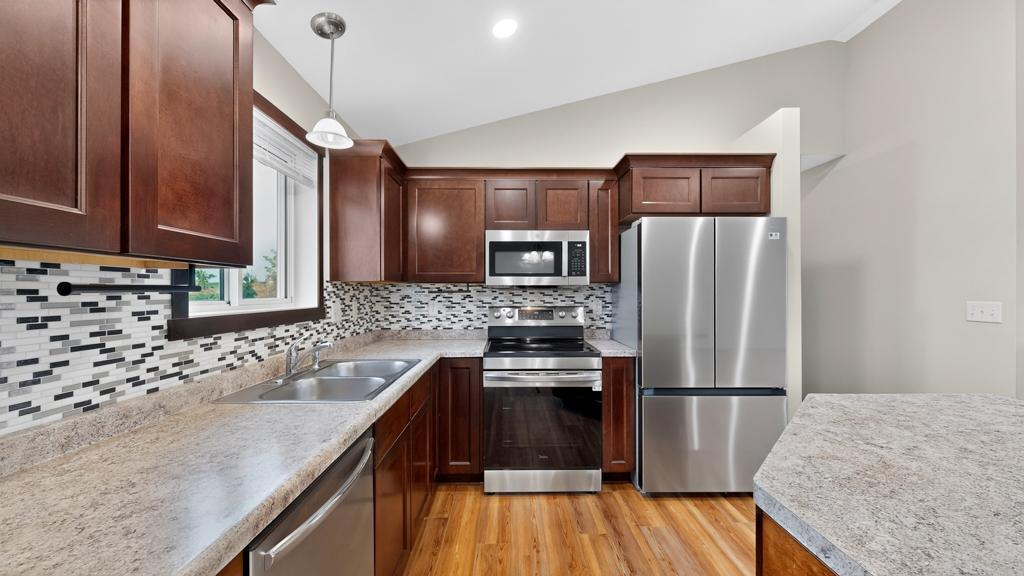 5662 King Arthur Road Nw Property Photo 11