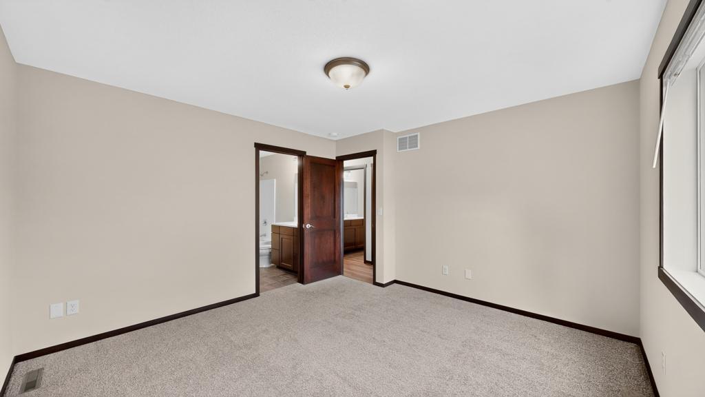 5662 King Arthur Road Nw Property Photo 19
