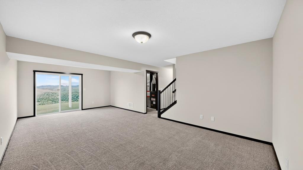 5662 King Arthur Road Nw Property Photo 22