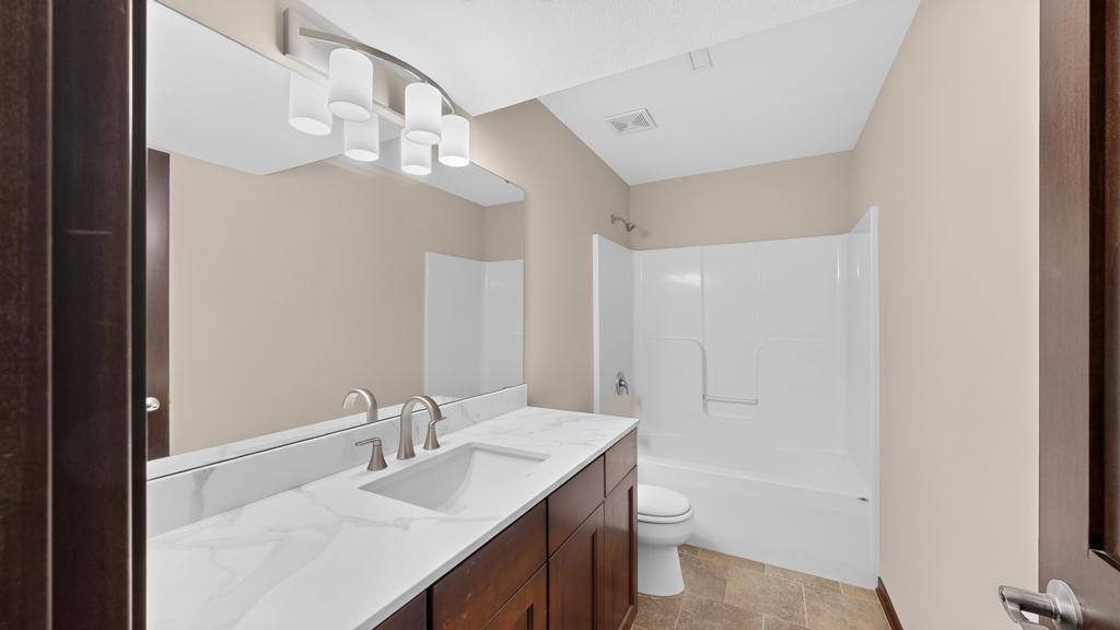5662 King Arthur Road Nw Property Photo 26
