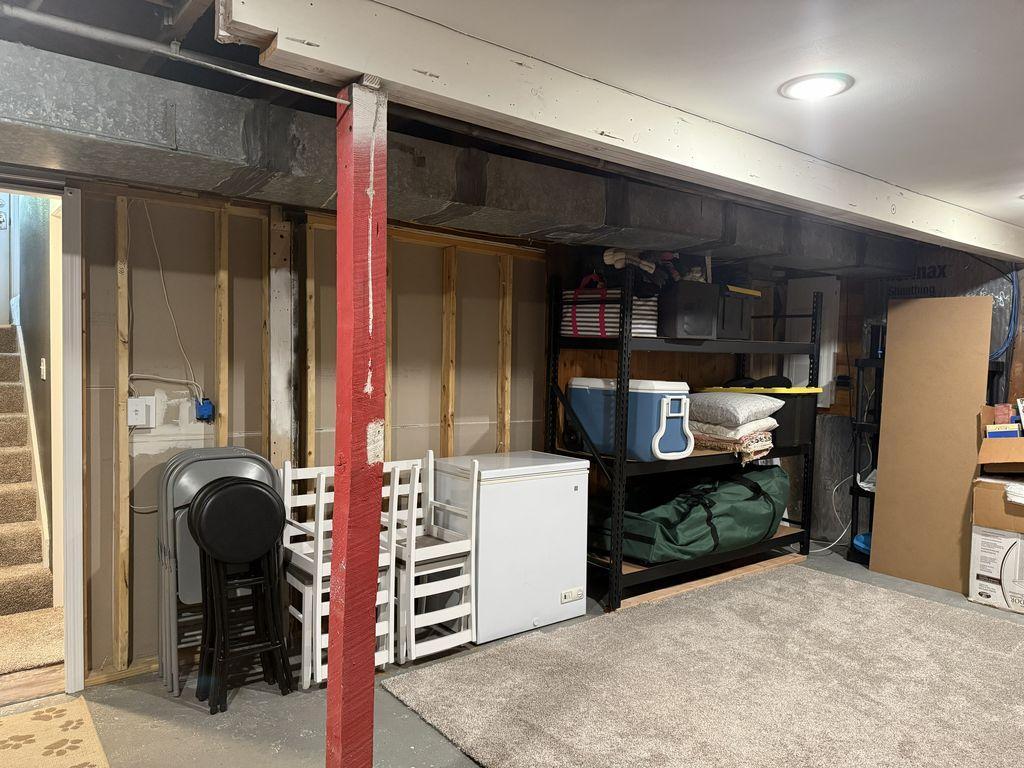 701 King Street Property Photo 33