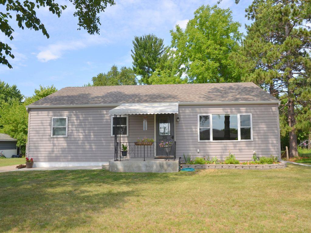 701 King Street Property Photo 39