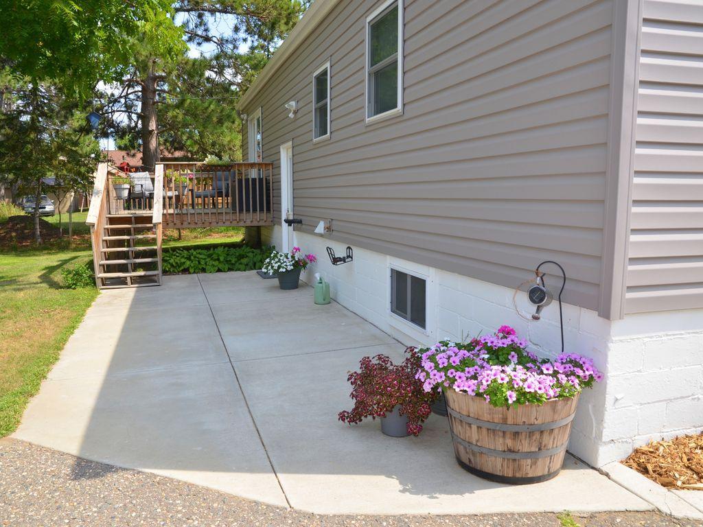 701 King Street Property Photo 42