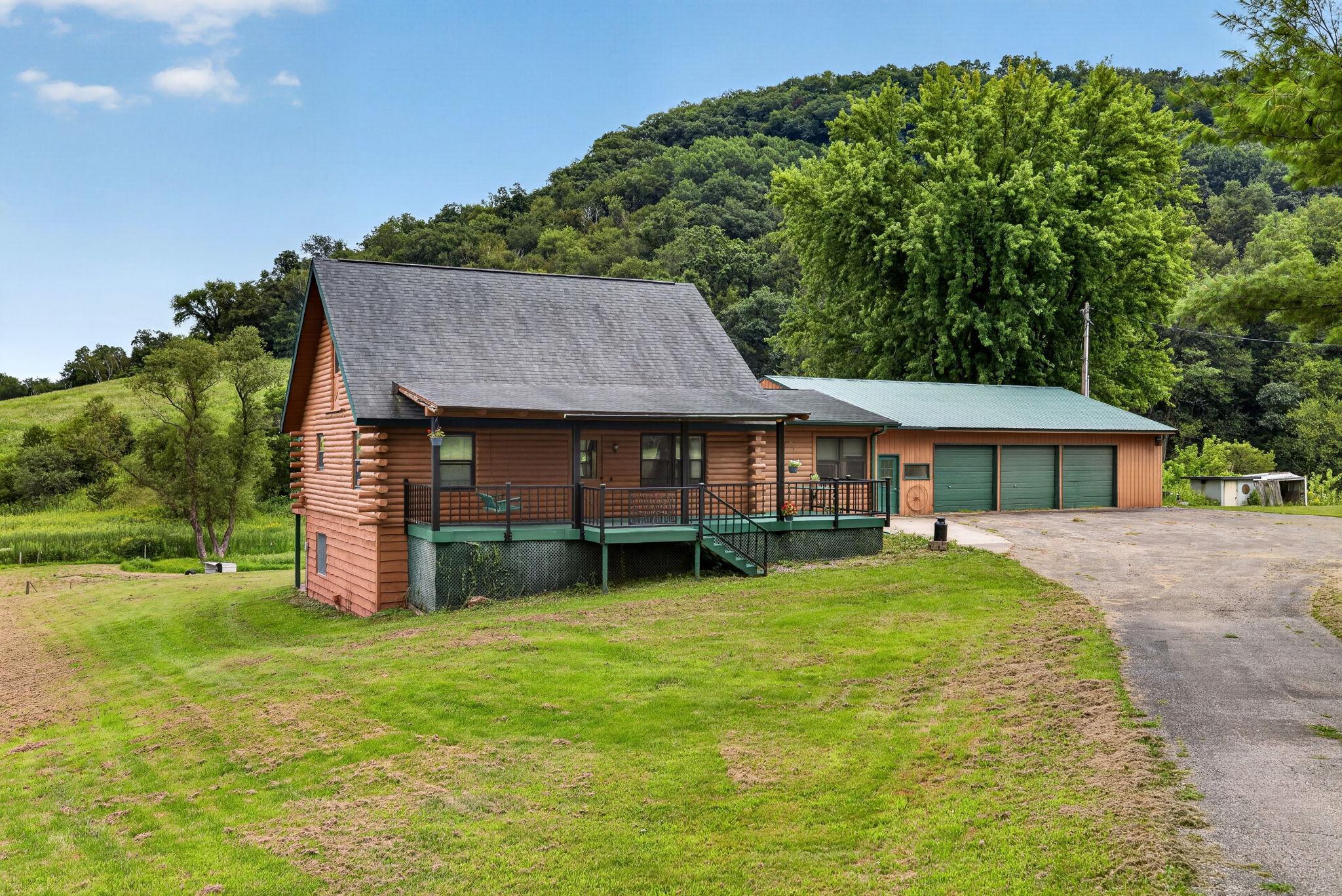 565 Beckman Road Property Photo 1