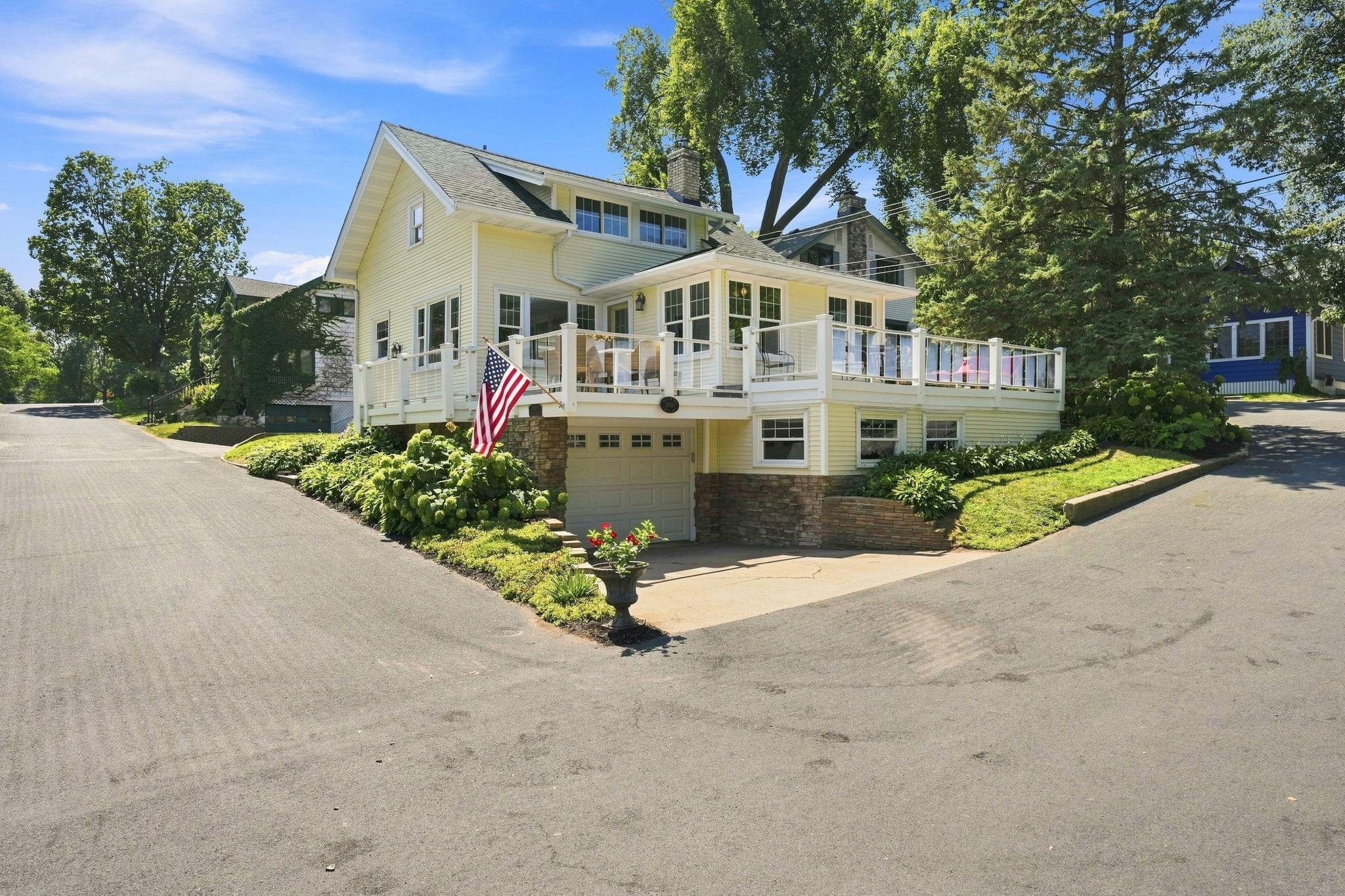 2800 Center Road