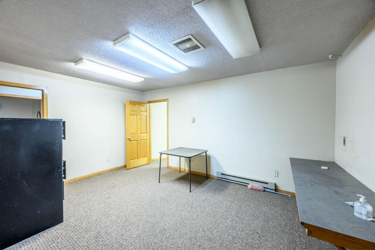 101 E Iron Drive Property Photo 30