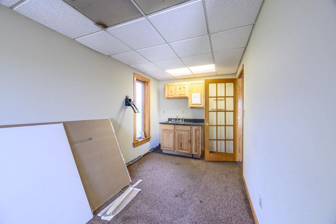 101 E Iron Drive Property Photo 34