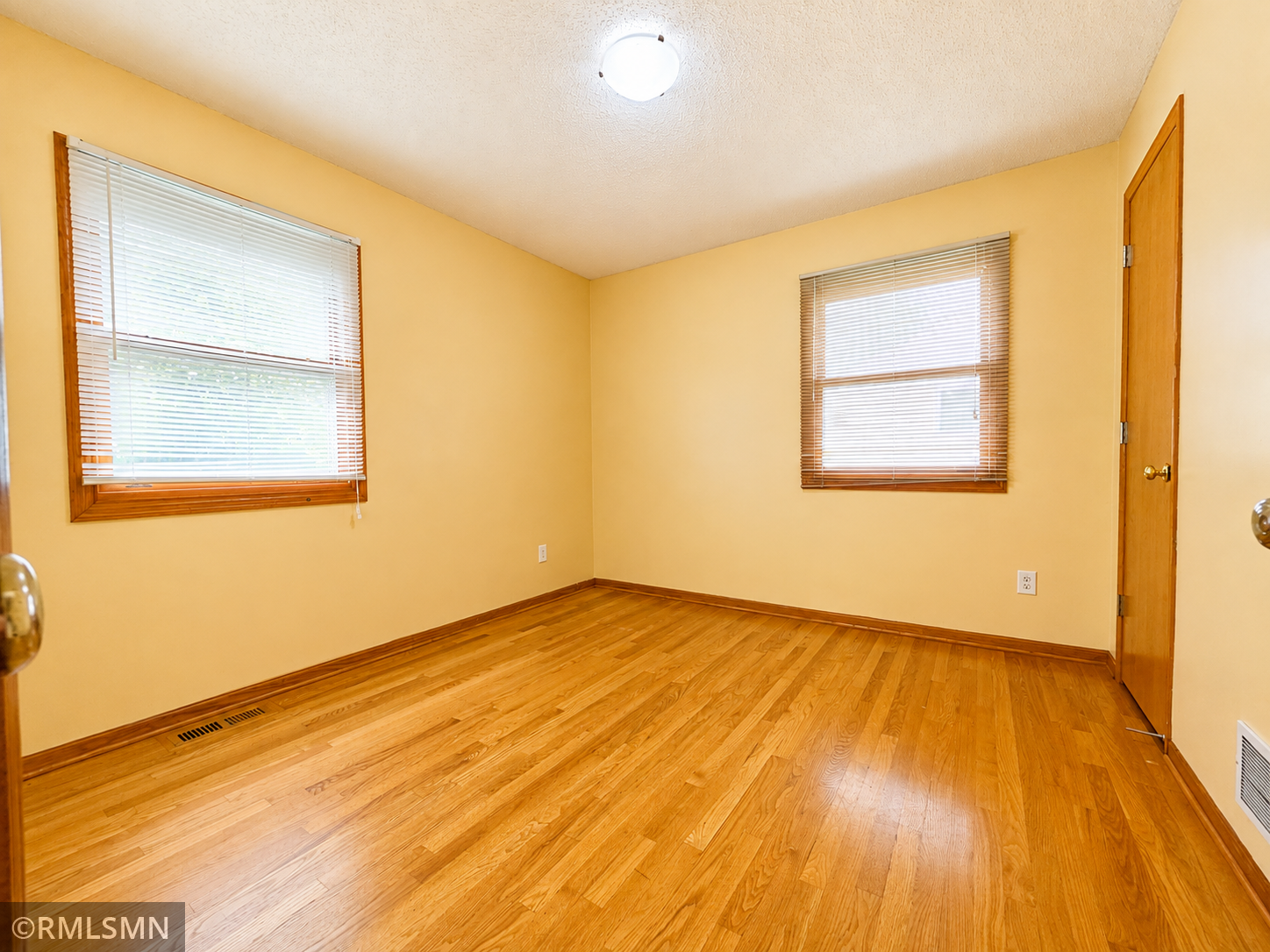1066 Beatrice Street Property Photo 9