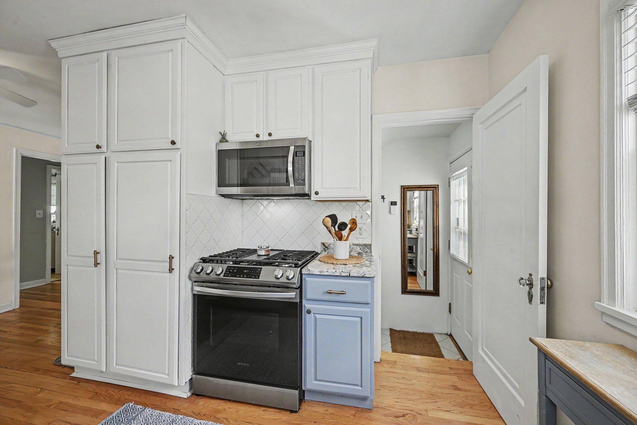 5940 Clinton Avenue Property Photo 10