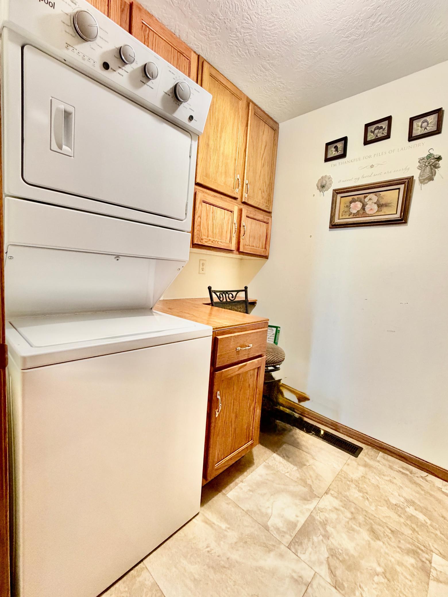 1625 Edgewater Drive Property Photo 27