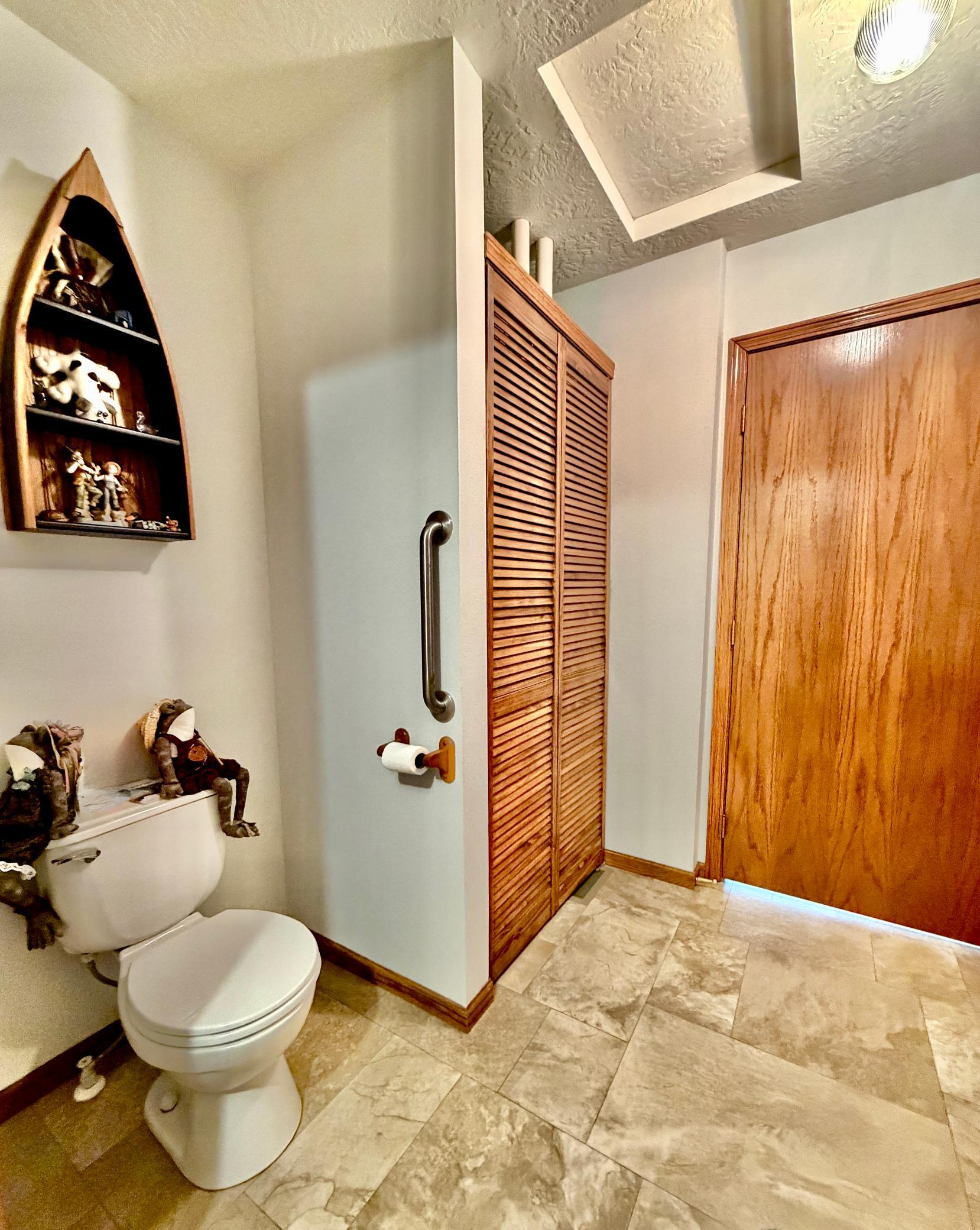 1625 Edgewater Drive Property Photo 28