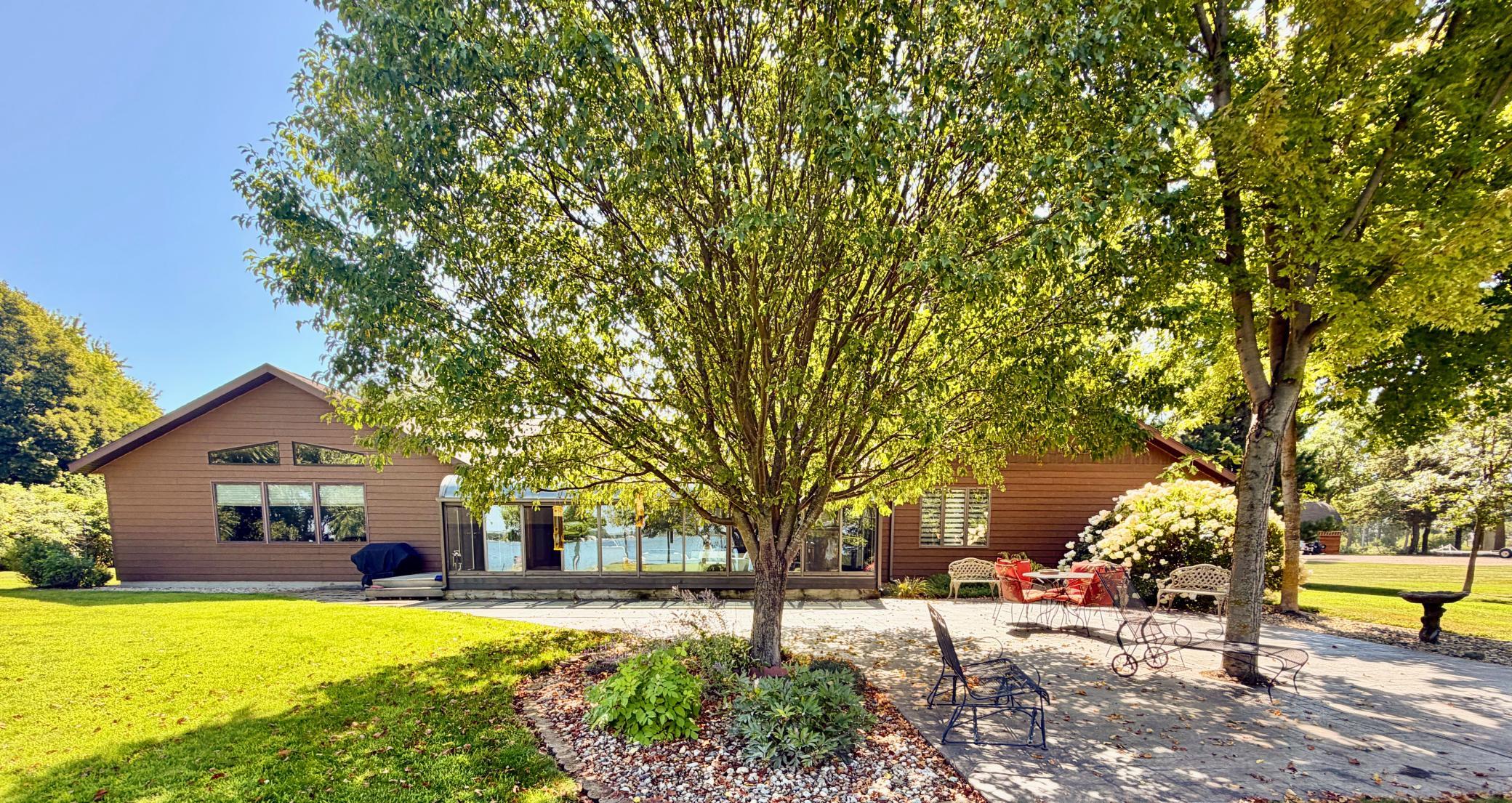 1625 Edgewater Drive Property Photo 39