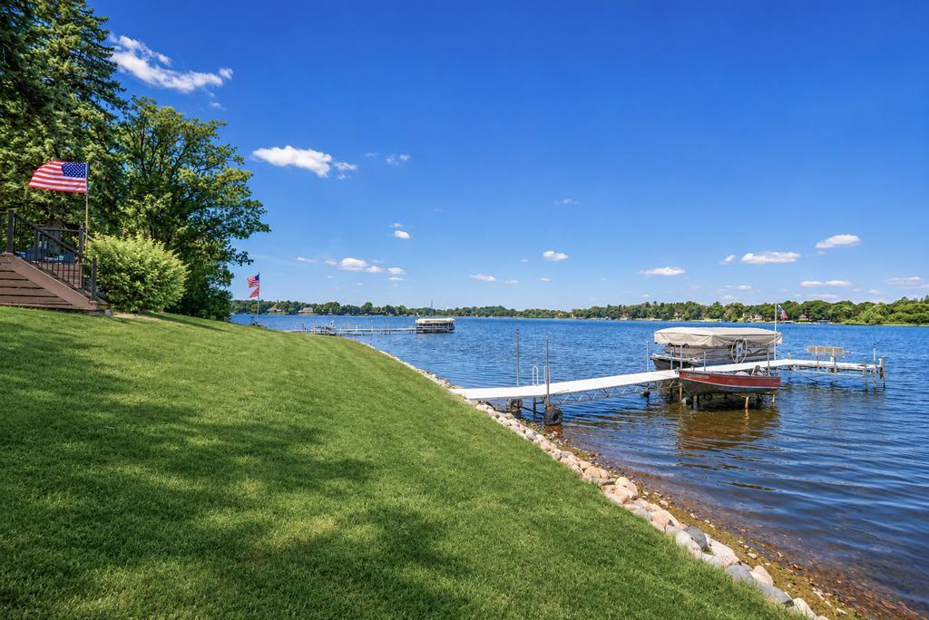 21724 Beach Road Property Photo 5