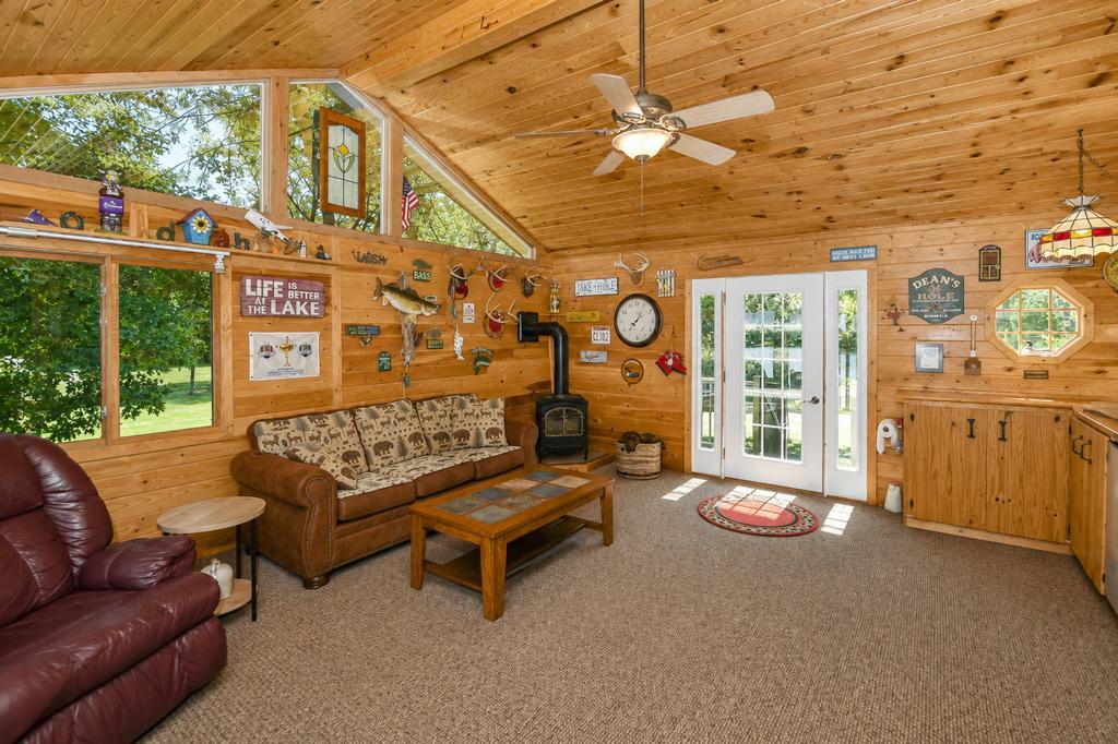21724 Beach Road Property Photo 13
