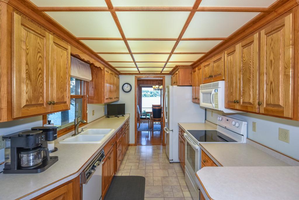21724 Beach Road Property Photo 16