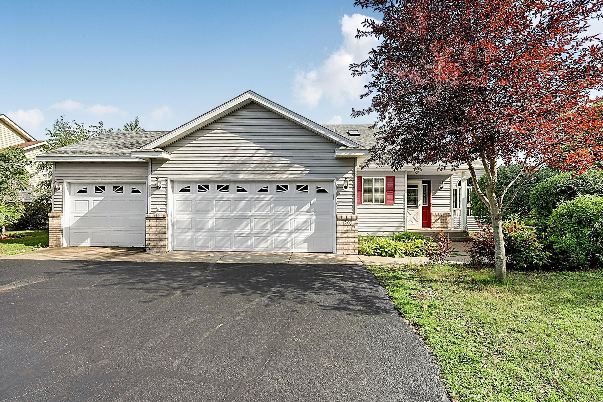 1292 Fieldstone Drive Property Photo 1