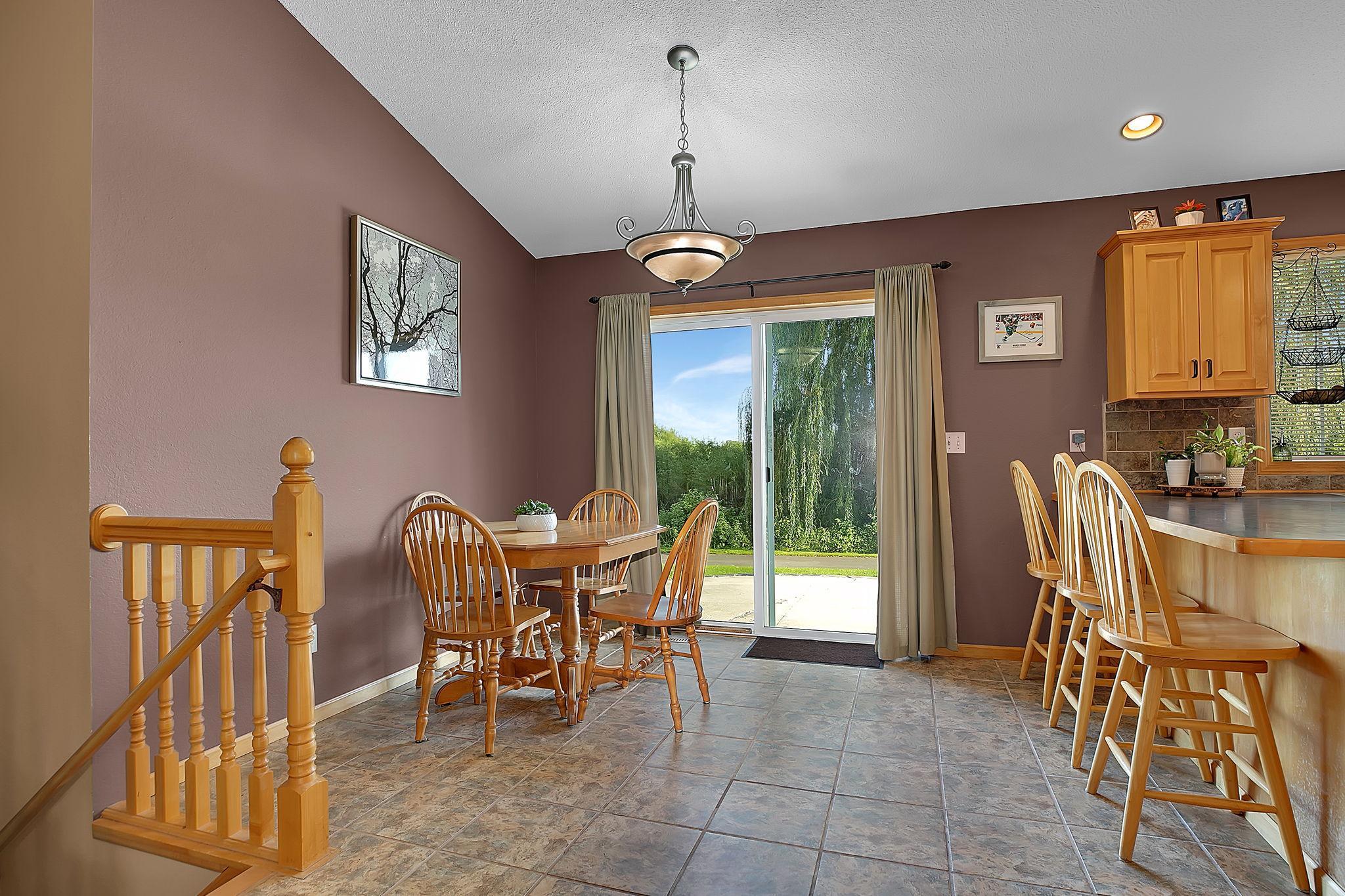 1292 Fieldstone Drive Property Photo 6