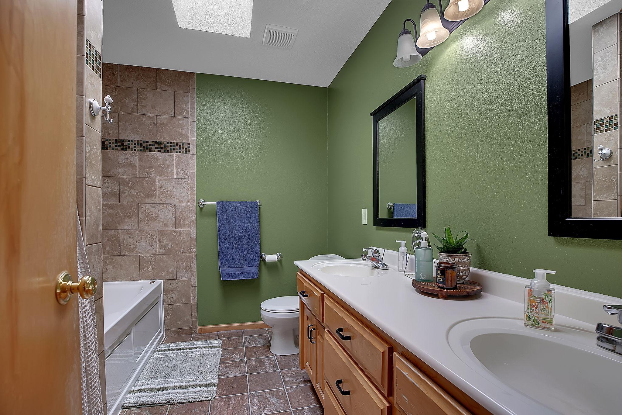 1292 Fieldstone Drive Property Photo 17