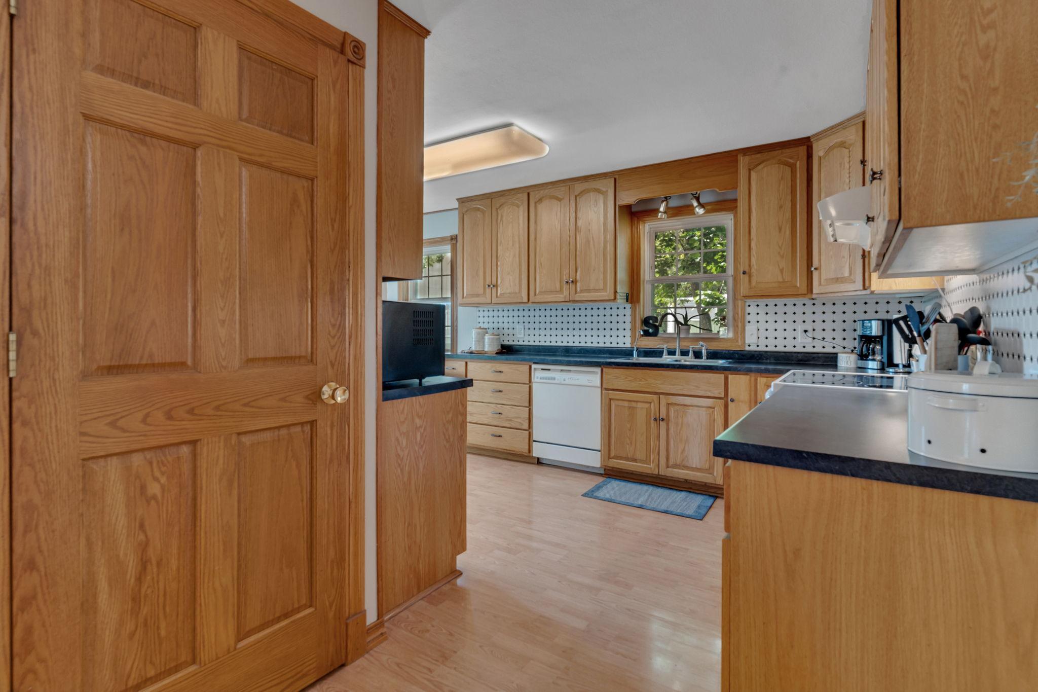 9372 71st Street Ne Property Photo 5