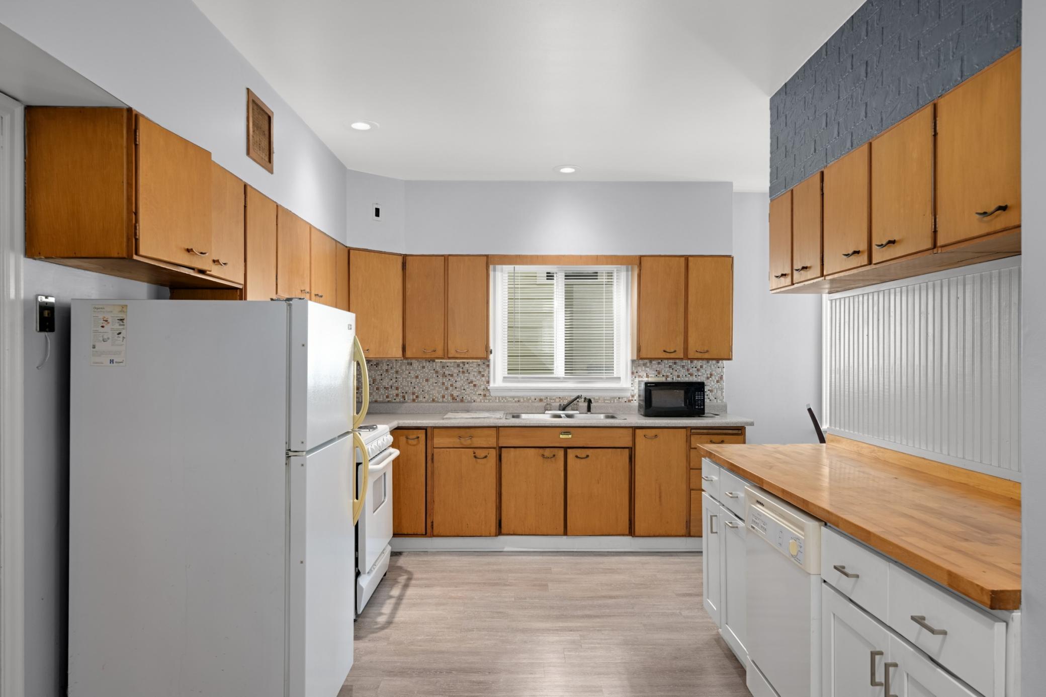 2428 Colfax Avenue S #1 Property Photo 9
