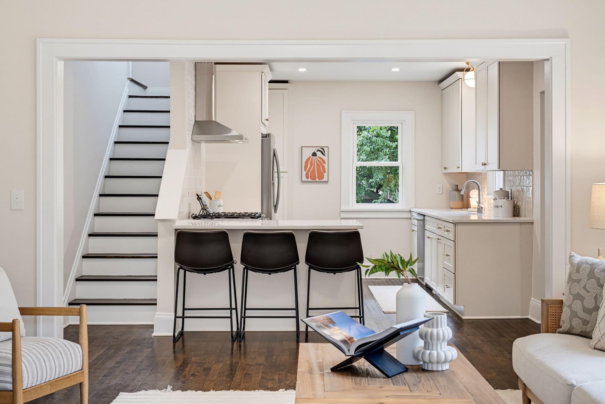 2052 Fairmount Avenue Property Photo 11