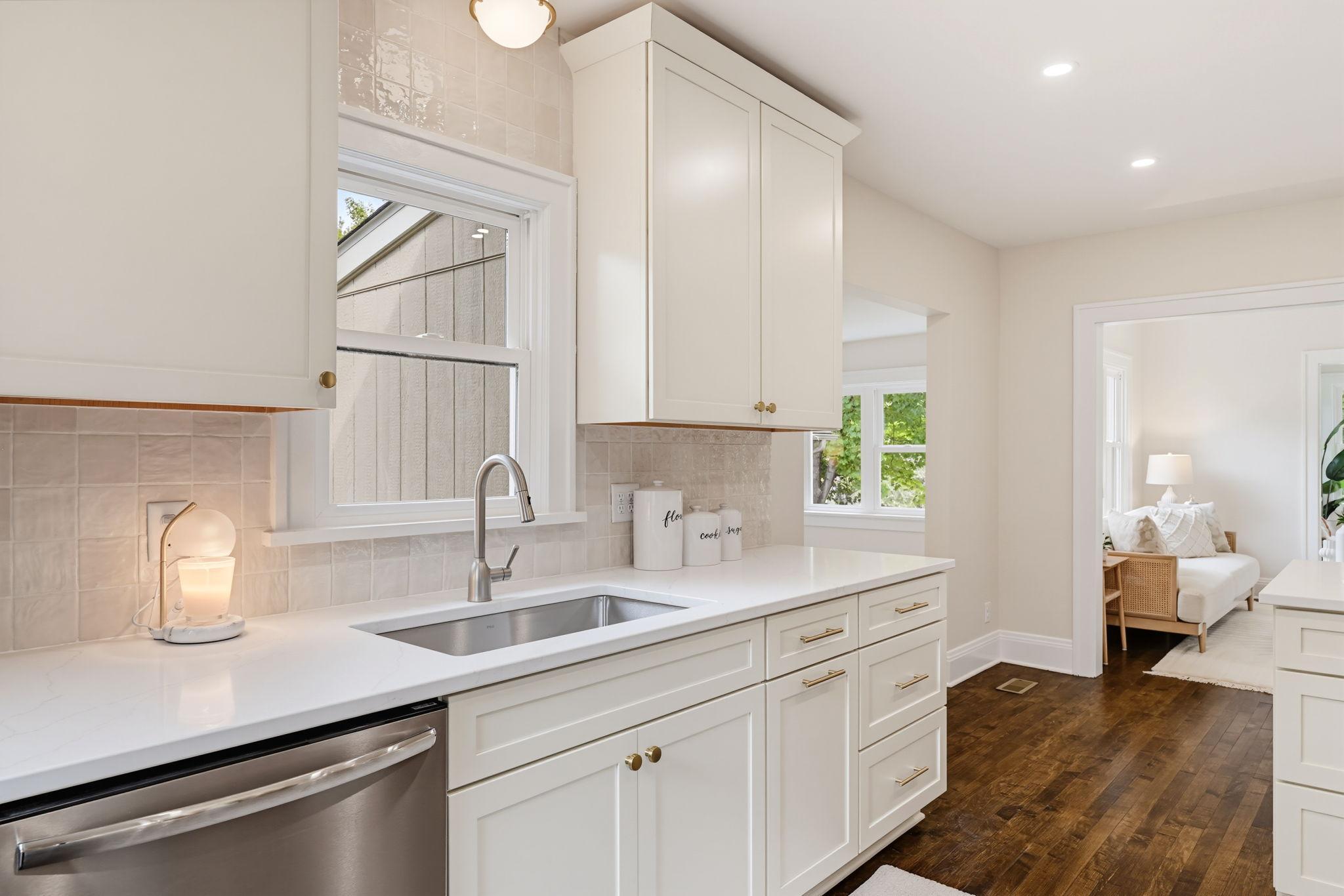 2052 Fairmount Avenue Property Photo 22