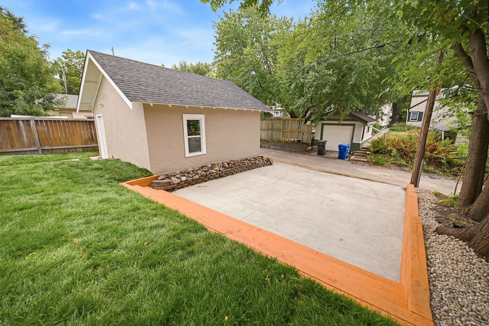 2052 Fairmount Avenue Property Photo 73