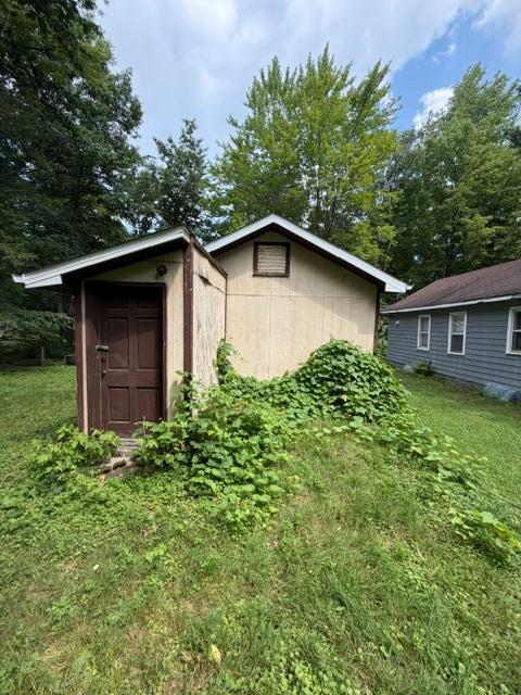 559 Emerson Drive Property Photo 3