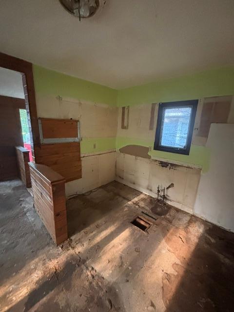 559 Emerson Drive Property Photo 9