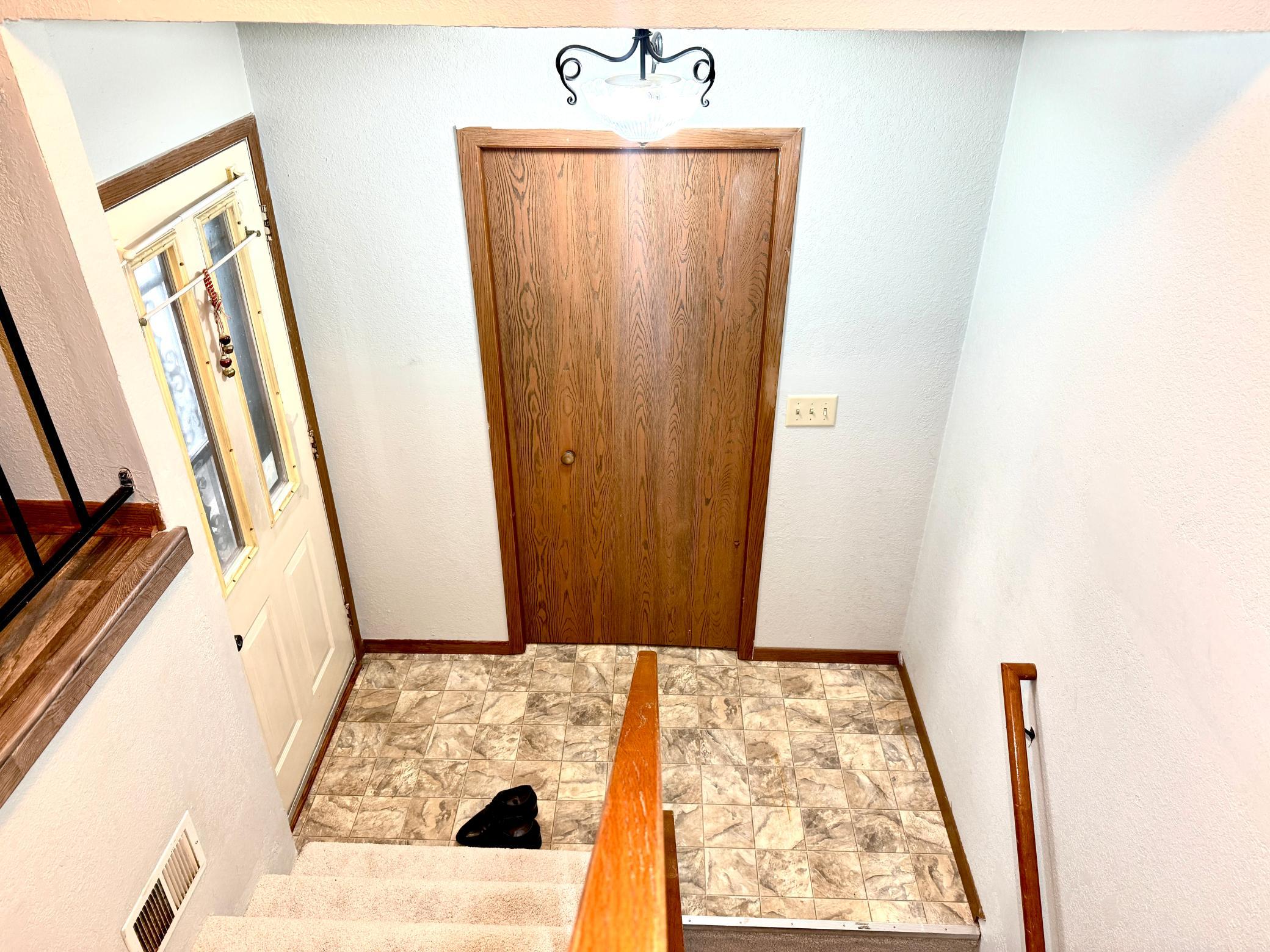 2129 49th Way E Property Photo 2