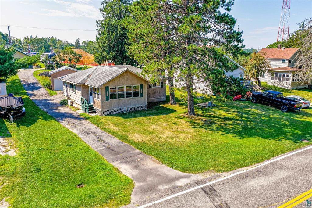 512 2nd Street N Property Photo 2