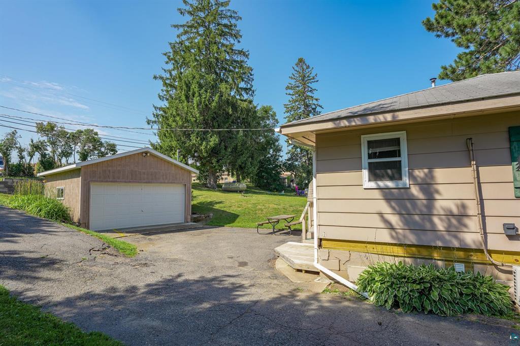 512 2nd Street N Property Photo 29
